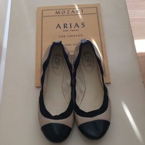 Two tone ballet flats